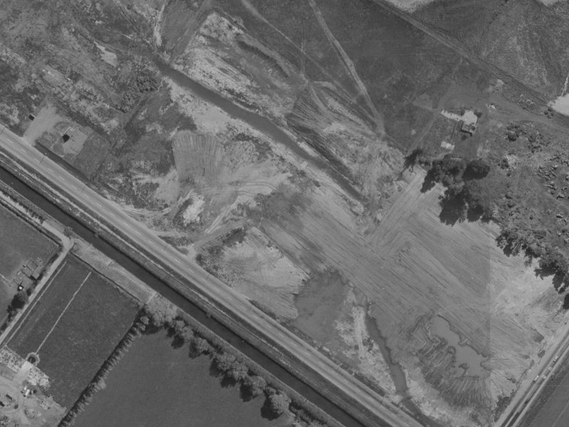 103A Bayswater Crescent from the air, 1970-1974