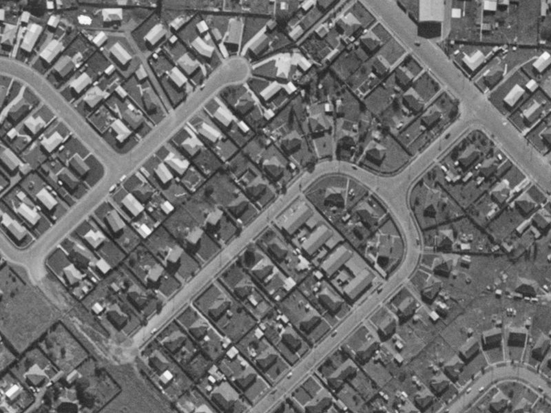15 Dickson Crescent from the air, 1970-1974