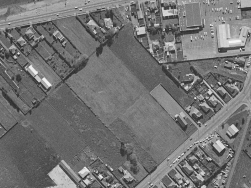 10 Lesley Keast Place from the air, 1970-1974