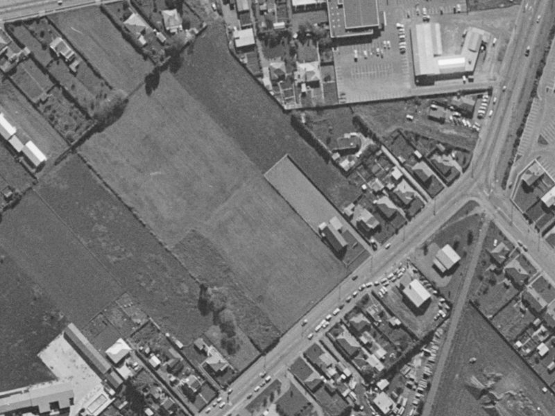 6 Lesley Keast Place from the air, 1970-1974