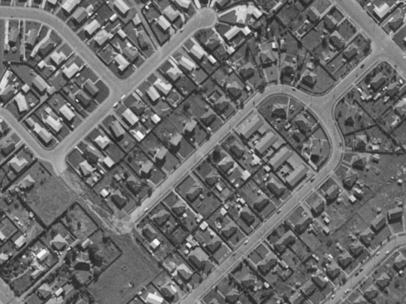 9E Dickson Crescent from the air, 1970-1974