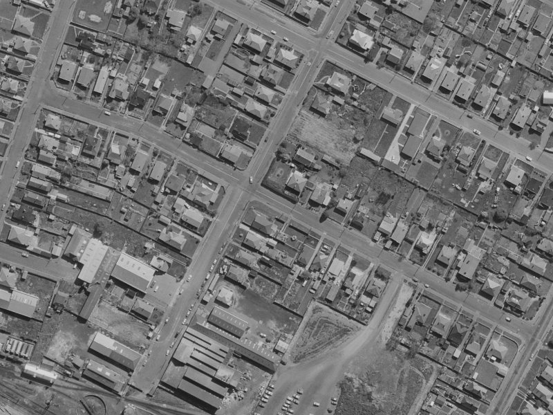 32 Osborne Street from the air, 1970-1974