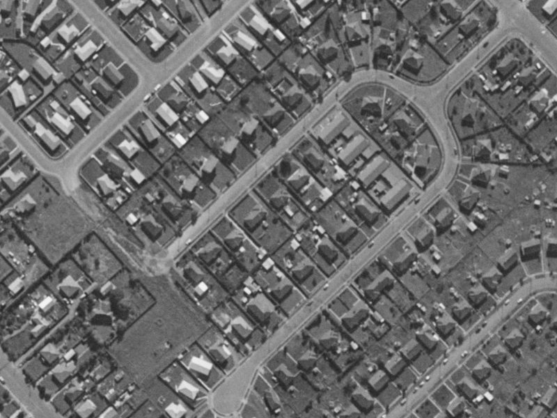 10 Dickson Crescent from the air, 1970-1974