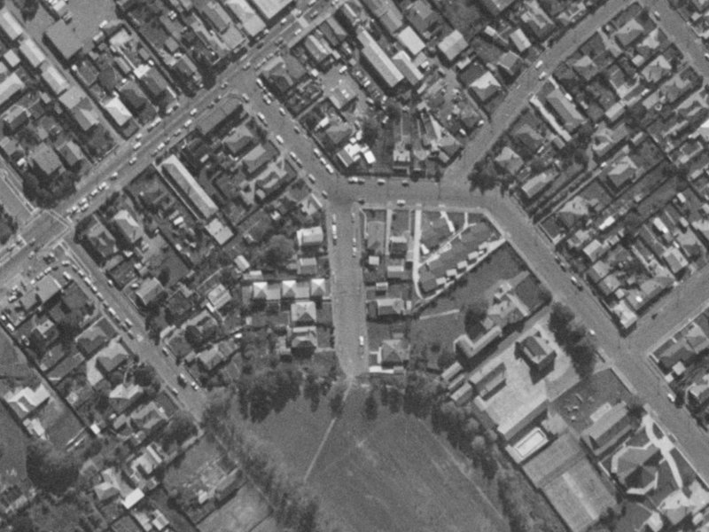 10 Meredith Street from the air, 1970-1974