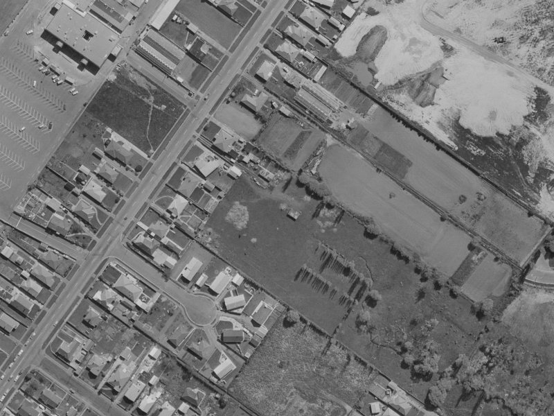 8 Thistledown Place from the air, 1970-1974