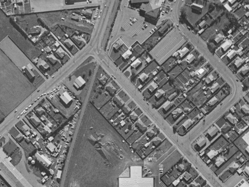 10-4 Amyes Road from the air, 1970-1974