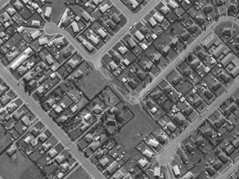 1A Dickson Crescent from the air, 1970-1974