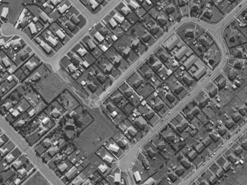4 Dickson Crescent from the air, 1970-1974