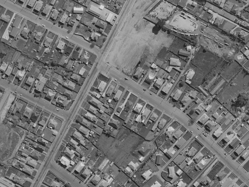 8 Mackenzie Avenue from the air, 1970-1974