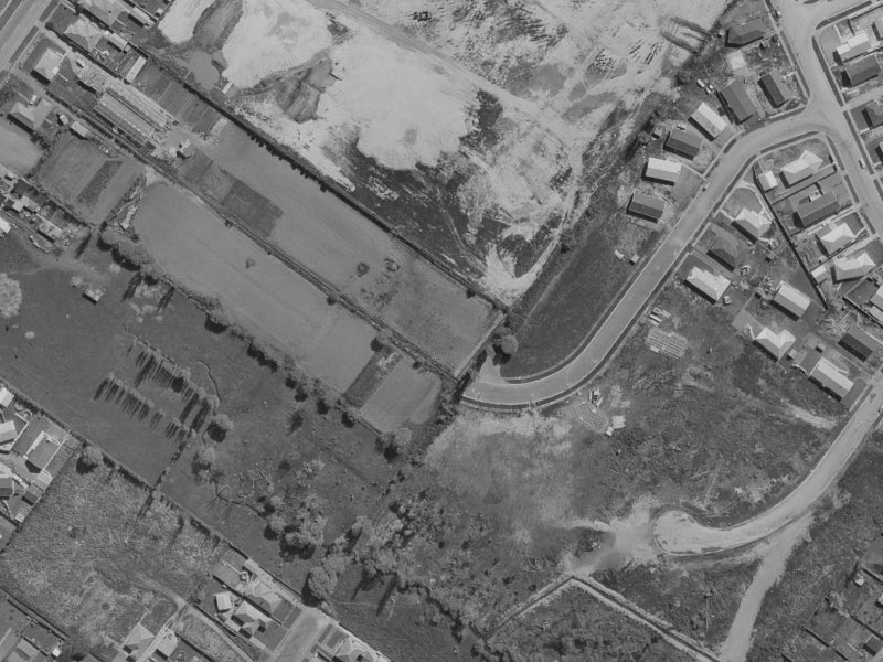 31 Claymore Street from the air, 1970-1974
