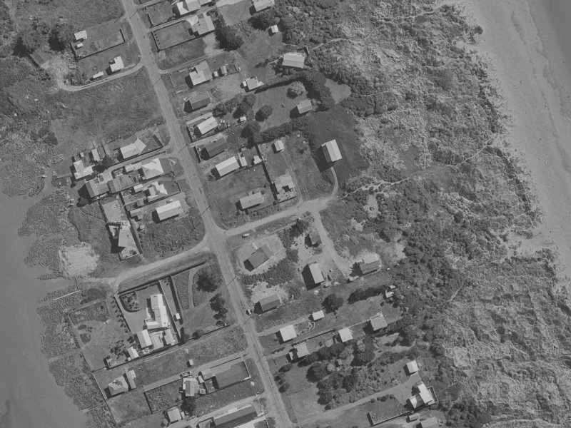 11 Penguin Street from the air, 1970-1974