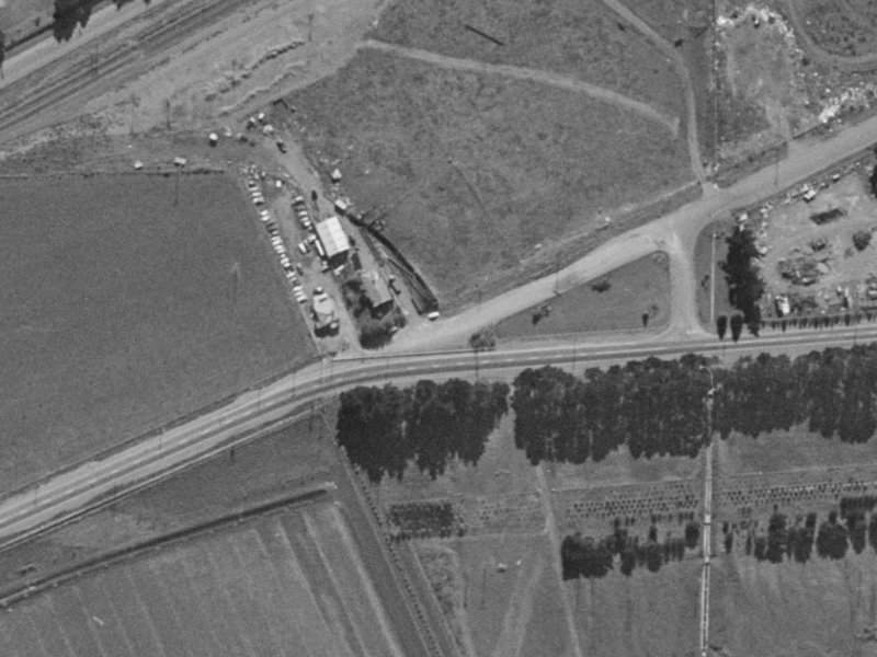 5 Foremans Road from the air, 1970-1974