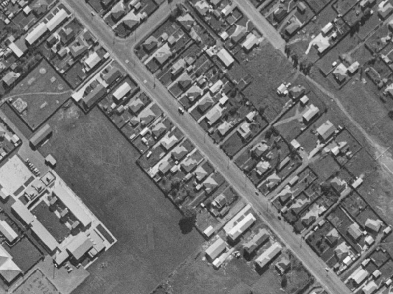 40A Brynley Street from the air, 1970-1974