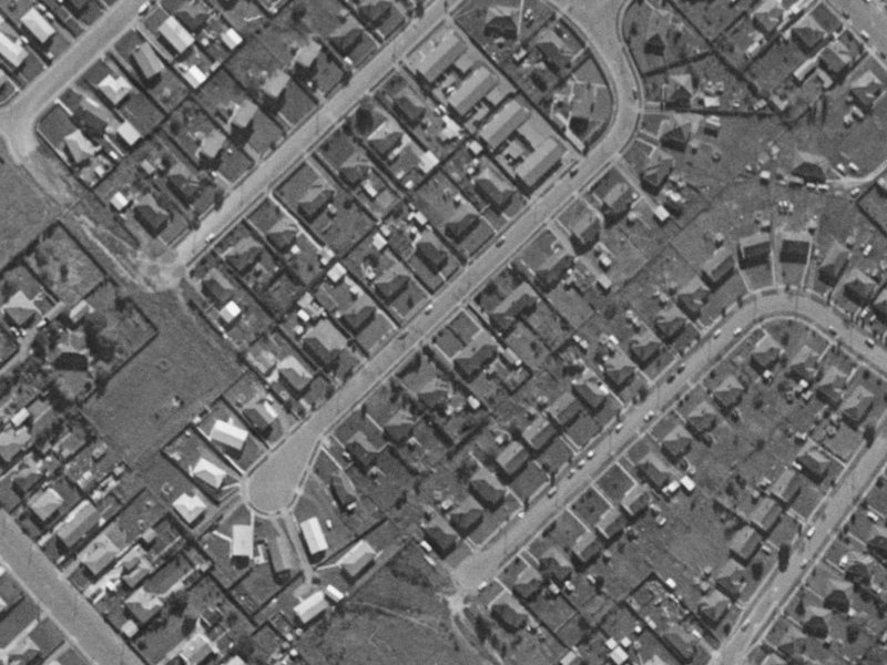 47 Dickson Crescent from the air, 1970-1974