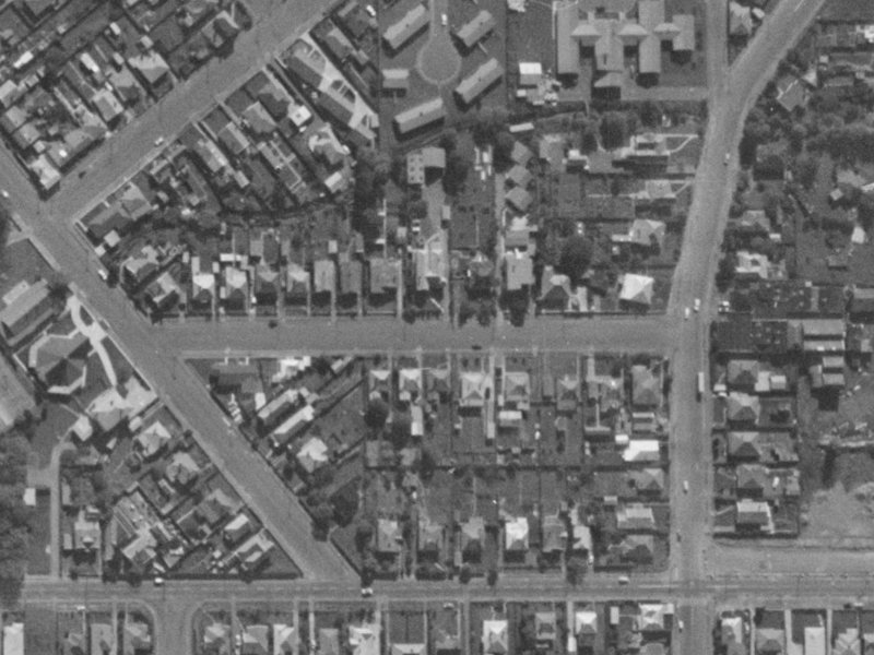 Macaulay Street from the air, 1970-1974