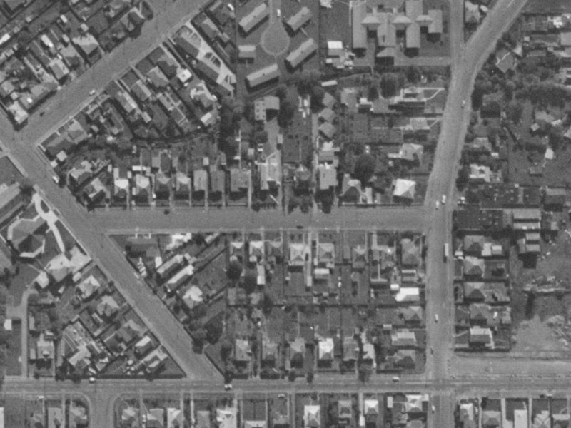 25 Macaulay Street from the air, 1970-1974