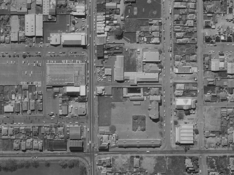 7 Waverley Street from the air, 1970-1974