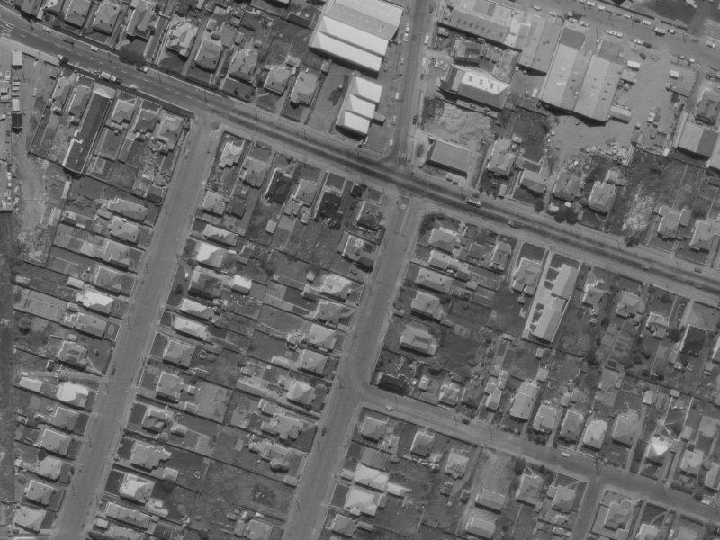 73 Thackeray Place from the air, 1970-1974