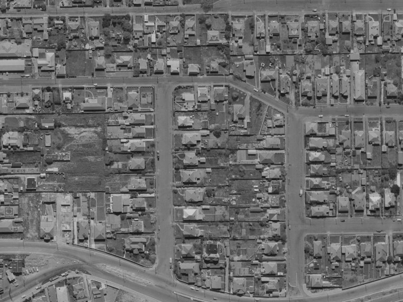5/26 Kipling Street from the air, 1970-1974