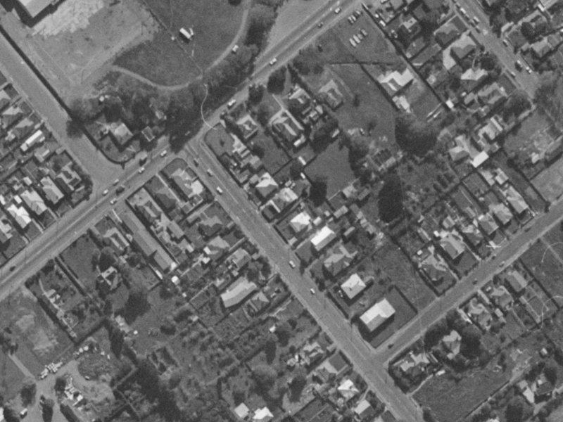 1/6 Taramea Place from the air, 1970-1974