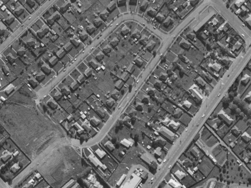 18 De Havilland Street from the air, 1970-1974