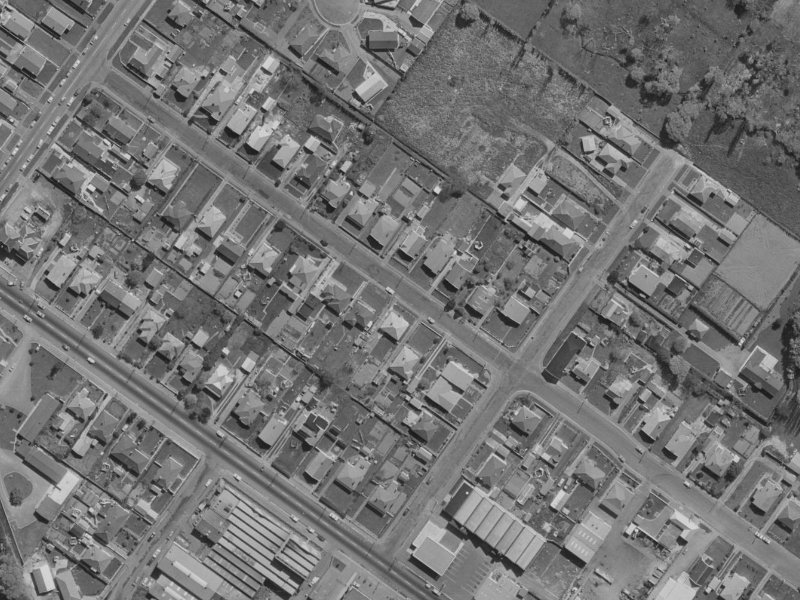 30 Glenroy Street from the air, 1970-1974