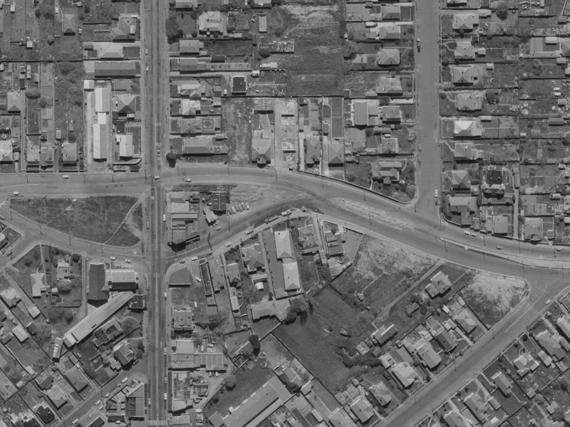 62 Somerset Crescent from the air, 1970-1974