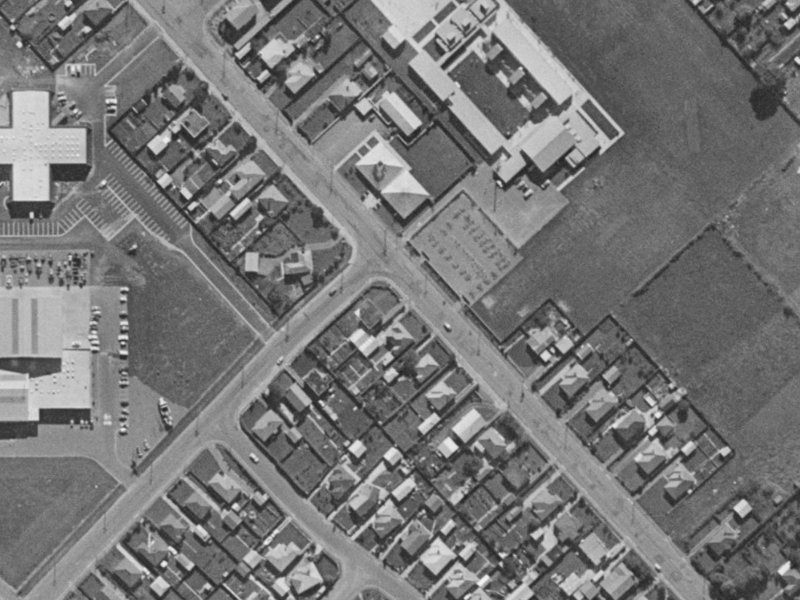 42 Amyes Road from the air, 1970-1974