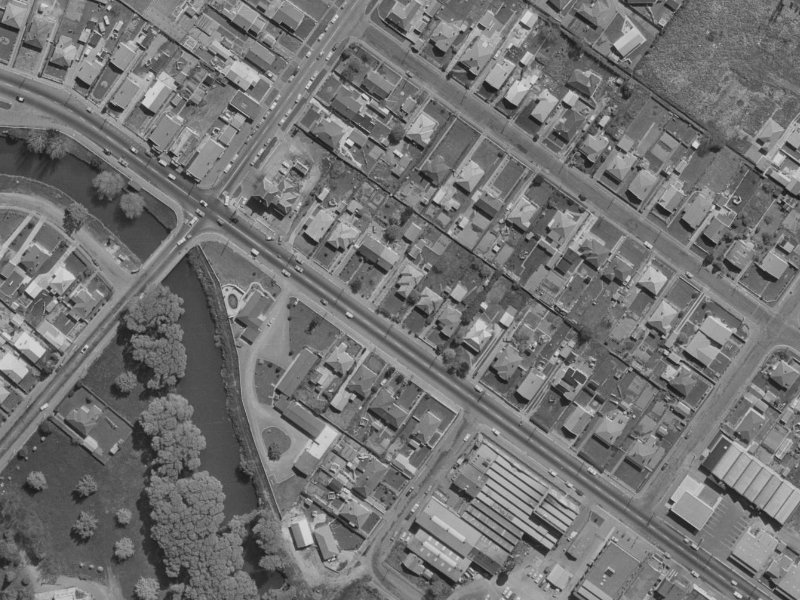 631 Ferry Road from the air, 1970-1974