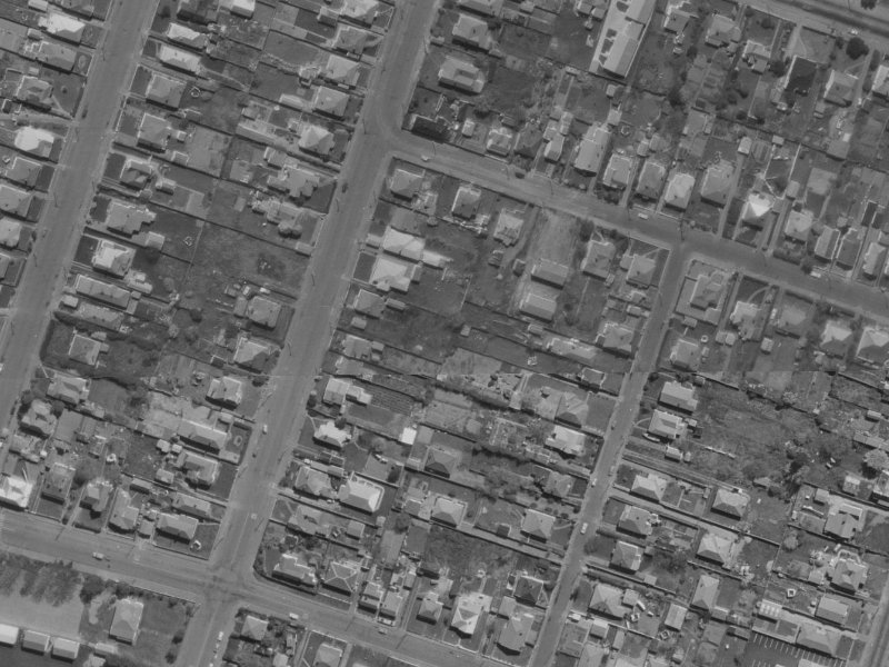 46 Thackeray Place from the air, 1970-1974