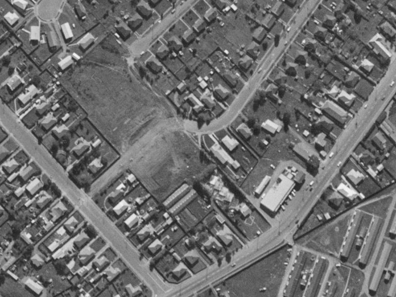 33 De Havilland Street from the air, 1970-1974
