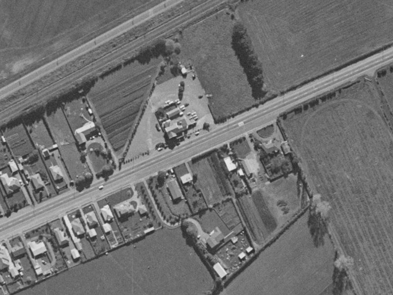 685 Main South Road from the air, 1970-1974