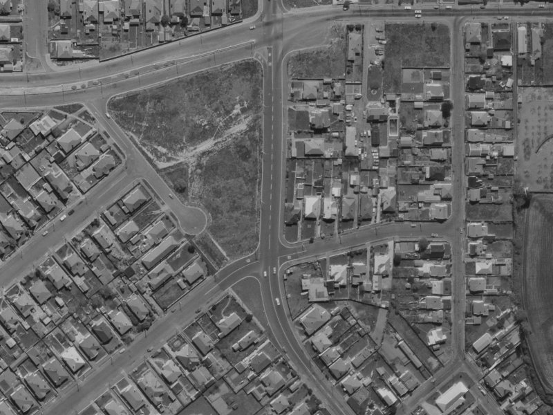 7 Deyell Crescent from the air, 1970-1974