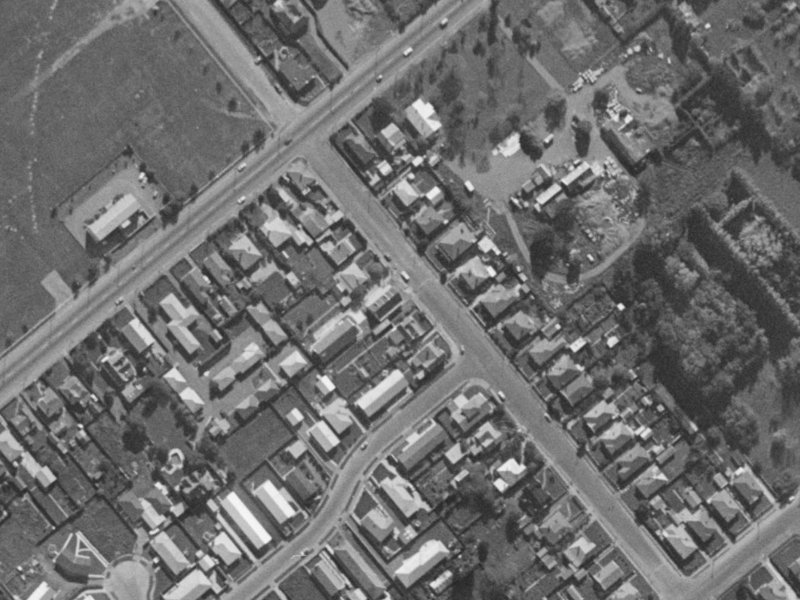 29 Nairn Street from the air, 1970-1974
