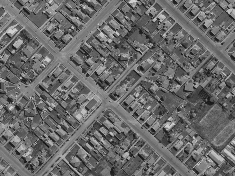 125 Mackenzie Avenue from the air, 1970-1974