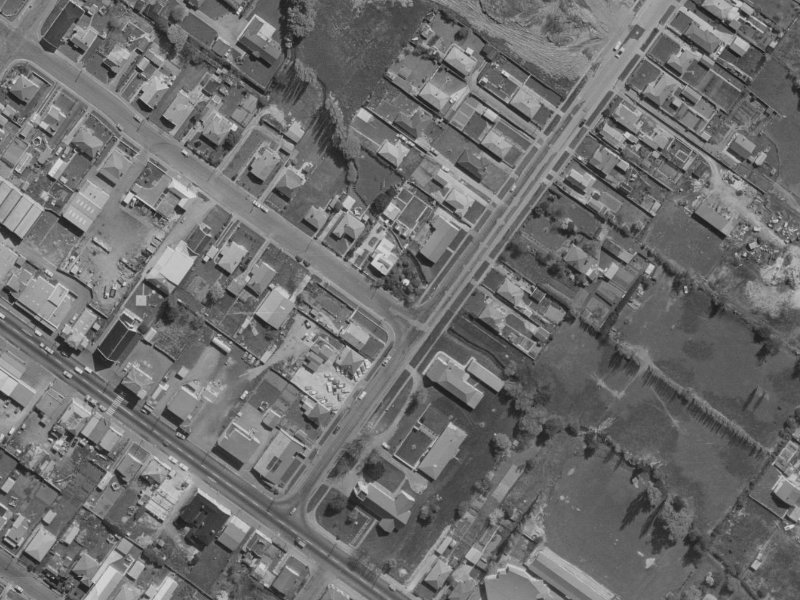 77 Glenroy Street from the air, 1970-1974