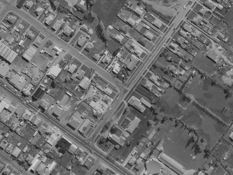 64 Glenroy Street from the air, 1970-1974