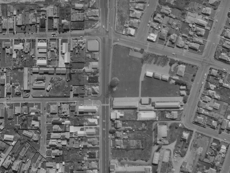 109–123 Waltham Road from the air, 1970-1974