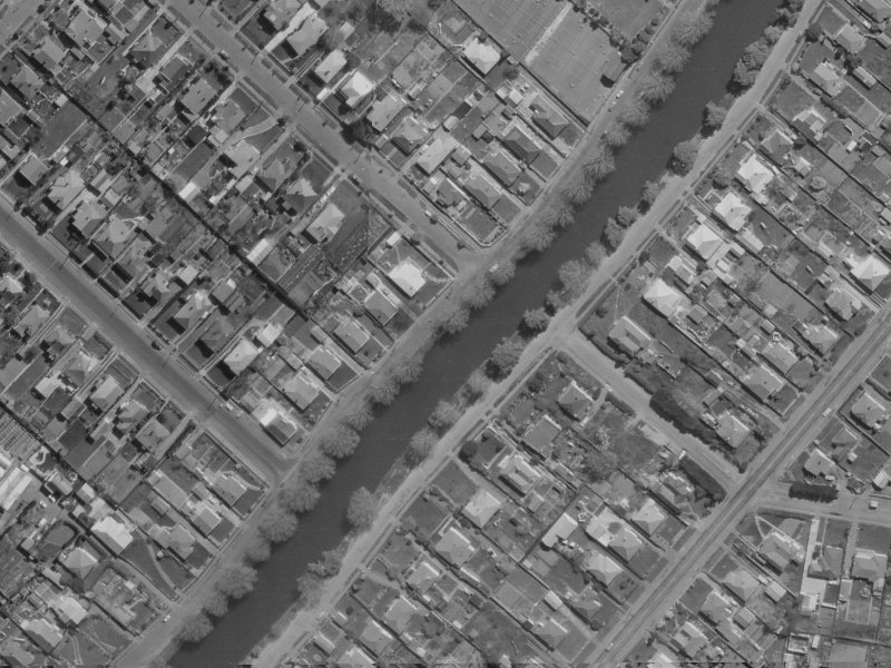 62 Richardson Terrace from the air, 1970-1974