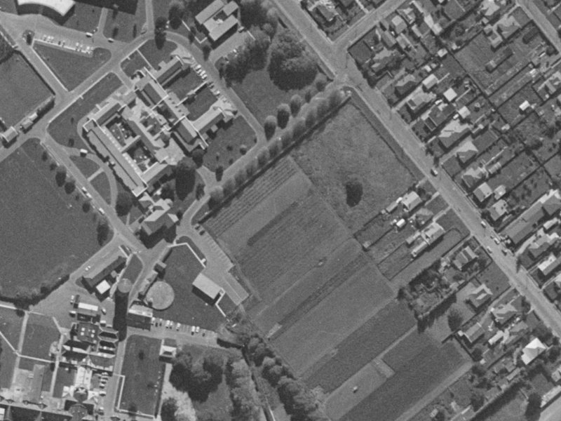 5 Levinge Lane from the air, 1970-1974