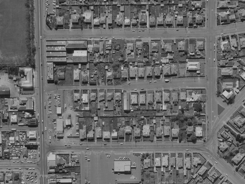26 Walton Street from the air, 1970-1974