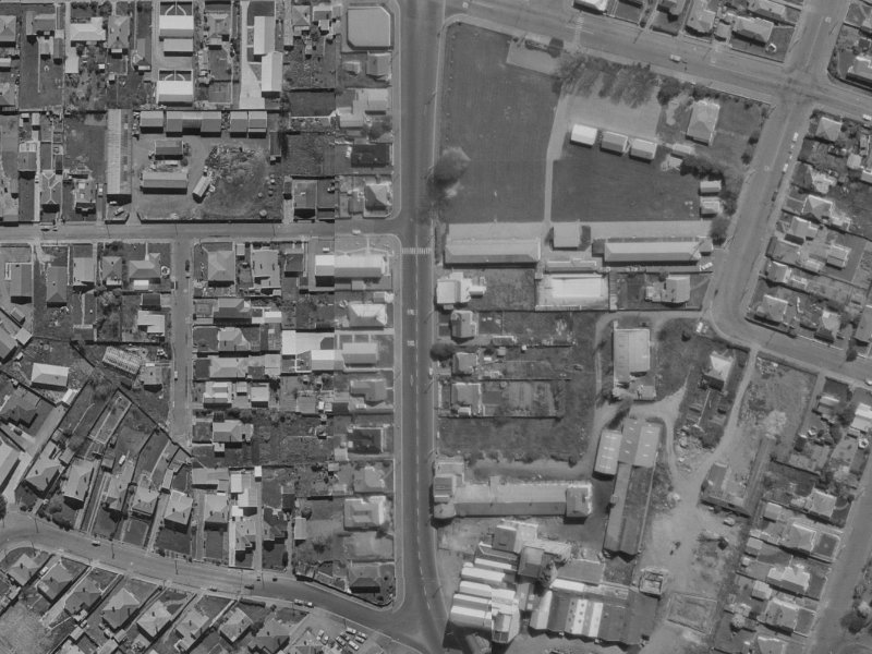 97-109 Waltham Road from the air, 1970-1974