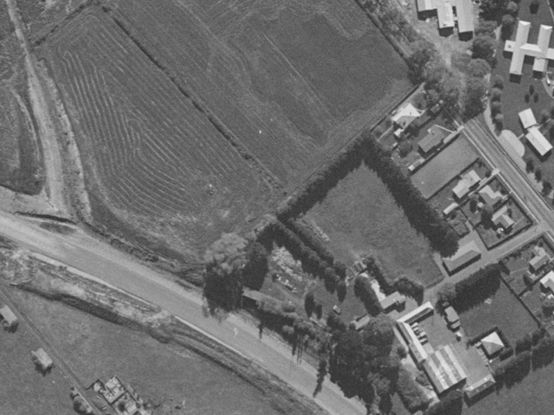 21-23 Mokihi Gardens from the air, 1970-1974