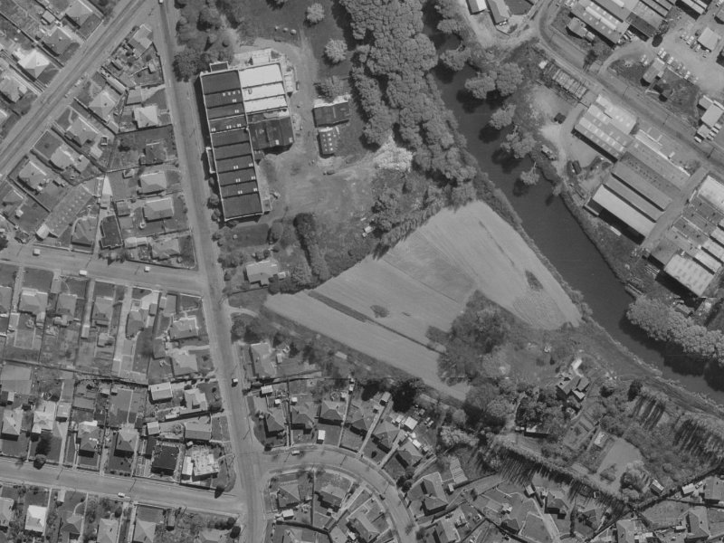 5 Laura Kent Place from the air, 1970-1974