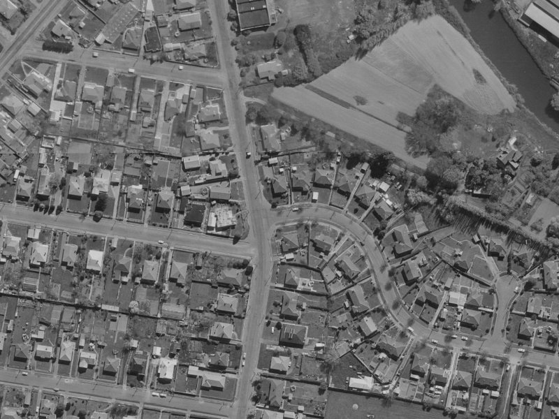1 Riley Crescent from the air, 1970-1974