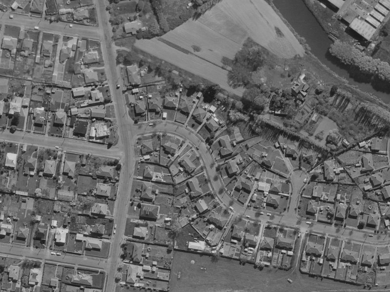 6 Riley Crescent from the air, 1970-1974