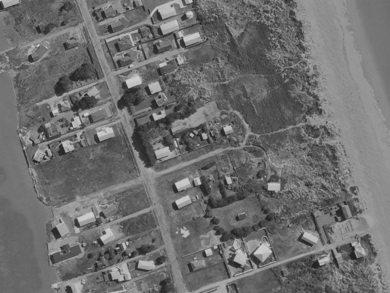 11 Tern Street from the air, 1970-1974
