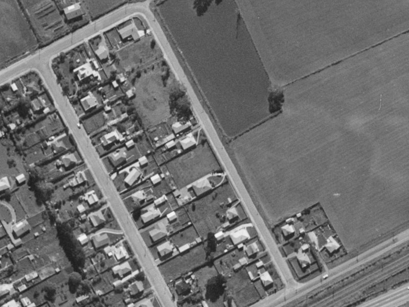 17 Bicknor Street from the air, 1970-1974