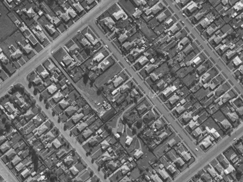 33 Plunket Street from the air, 1970-1974