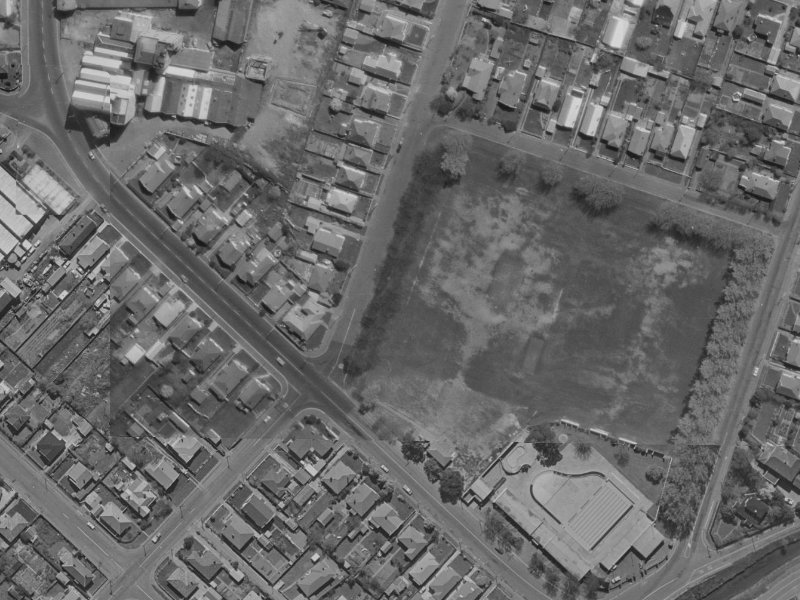 10e Bunyan Street from the air, 1970-1974